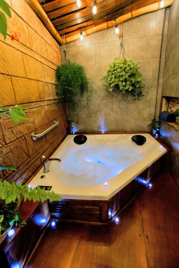 Casa Suculenta ,Monteverde Con Jacuzzi Privado Y Lavanderia Zewnętrze zdjęcie